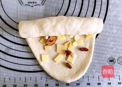 橄榄油坚果咸面包的做法图解6