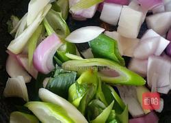 双葱爆羊肉的做法图解8