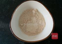 牛奶蜂蜜酥脆软麻花的做法图解1