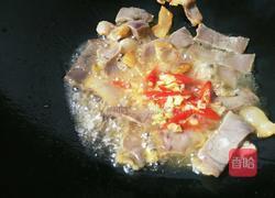 葱头炒腊肉的做法图解4