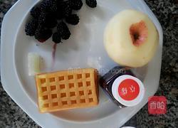 水果三明治的做法图解1