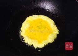 鸡蛋火腿炒洋葱的做法图解3