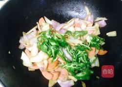 鸡蛋火腿炒洋葱的做法图解5