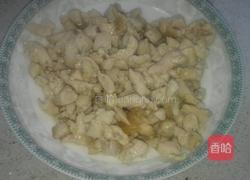 酸辣鸡丁的做法图解3