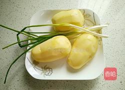 剁椒炒土豆丝的做法图解1