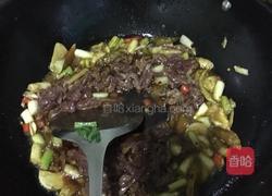 泡椒青菜炒牛肉的做法图解4