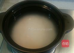 皮蛋瘦肉粥（砂锅版）的做法图解1