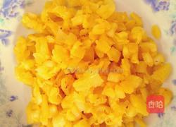 葡萄干菠萝粒面包的做法图解2