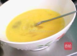蚕豆炒鸡蛋的做法图解2