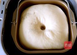 奶酪培根面包的做法图解2