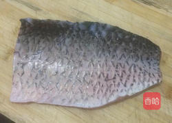 清蒸草鱼中段的做法图解1
