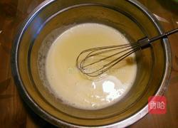 香蕉蛋糕卷的做法图解3