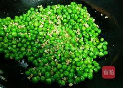 豌豆炒肉沫的做法图解6