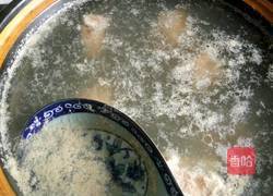 玉米莲藕排骨汤的做法图解2