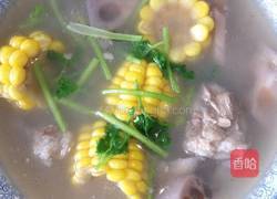 玉米莲藕排骨汤的做法图解5