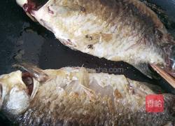 家常鲫鱼的做法图解1
