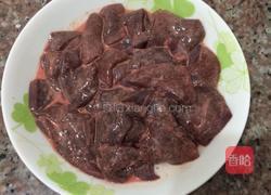 大蒜炒猪肝的做法图解3