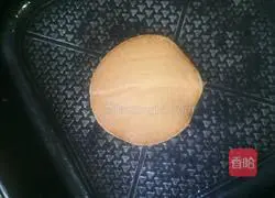 Illustration of how to make egg waffles 4