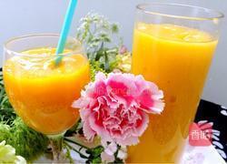 鲜榨芒果汁的做法图解9