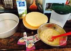 榴莲慕斯蛋糕的做法图解1