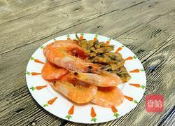 海鲜汤的做法图解1