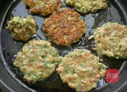 槐花肉末饼的做法图解8