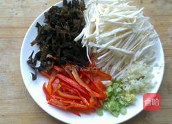 杏鲍鱼香肉丝的做法图解1