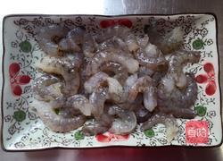 黄瓜炒虾仁的做法图解1