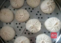 木耳芹菜包子的做法图解8