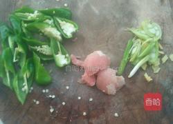 东北尖椒干豆腐的做法图解3