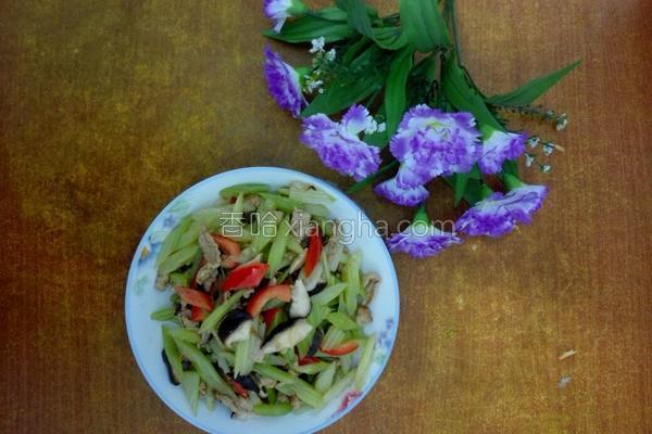 香菇西芹炒肉