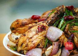 洋葱鸡腿的做法图解1