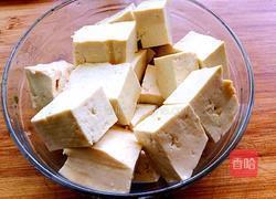 鲫鱼炖豆腐的做法图解2