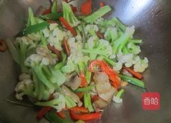 花菜炒肉的做法图解10