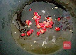 辣椒炒鸡蛋的做法图解7