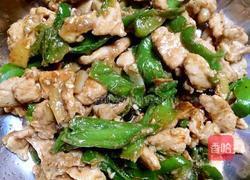 青椒炒鸡肉的做法图解8