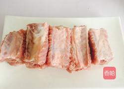 广式糖醋排骨的做法图解1