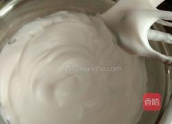 巧克力淋酱草莓蛋糕的做法图解3