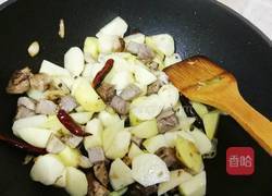 土豆烧肉的做法图解5