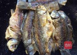 紅燒小鯽魚的做法圖解8