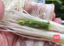 香煎培根金针菇卷的做法图解2