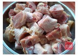 红烧鸡肉的做法图解1