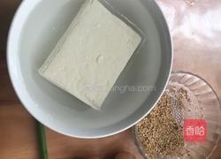 鸡蛋豆腐汤的做法图解1