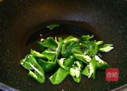 尖椒炒鸡蛋的做法图解6
