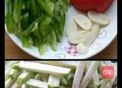 尖椒炒茄子的做法图解1