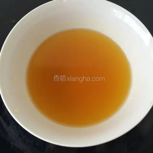 制作好的镜面液放到温时就可以