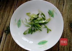 西葫芦炒鸡蛋的做法图解4