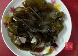 胡萝卜炒海带丝的做法图解1