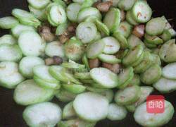 角瓜炒肉的做法图解6