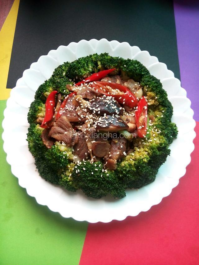 腊肉炒西兰花